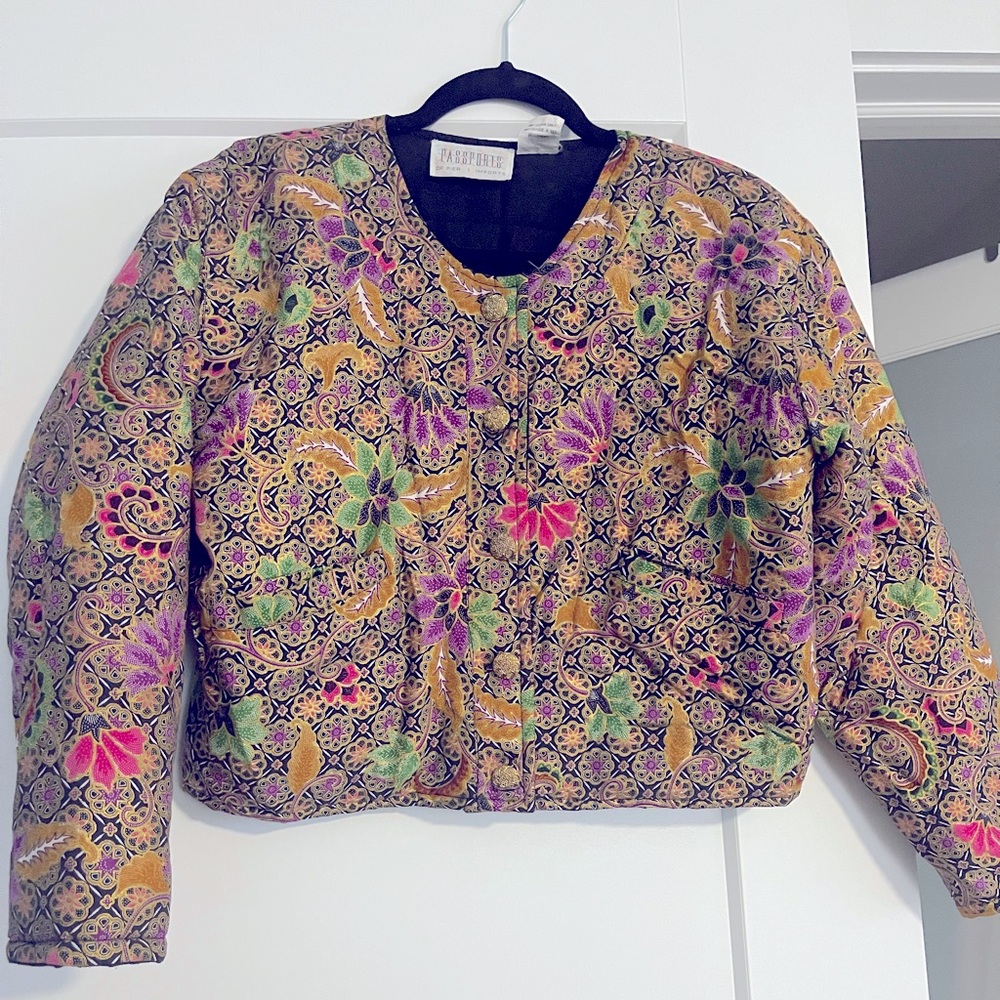 Vintage 90s quilted patterned semi crop jacket